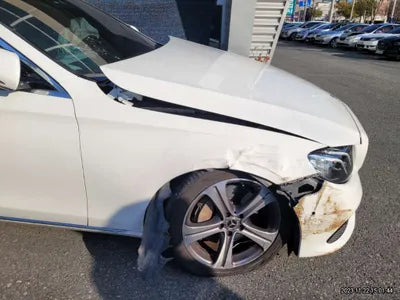 2019 Mercedes-Benz E 300 WDDZF4JB4KA685085 VIN:WDDZF4JB4KA685085