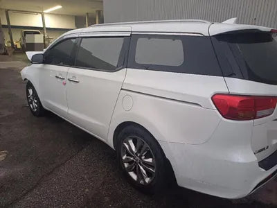 2017 Kia Carnival VIN: