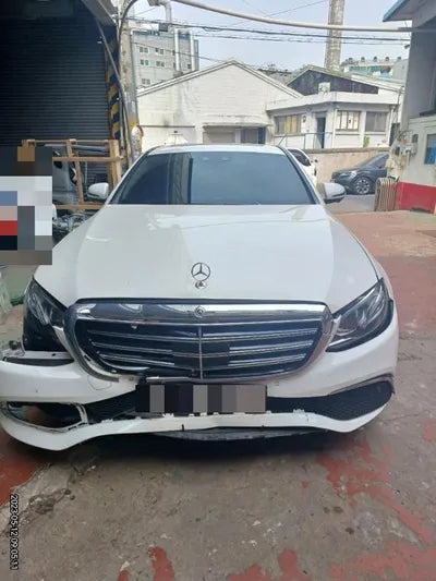 2020 Mercedes-Benz E 300 W1KZF4KB7LA808328 VIN:W1KZF4KB7LA808328