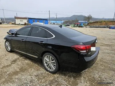 2015 Jaguar SL VIN: