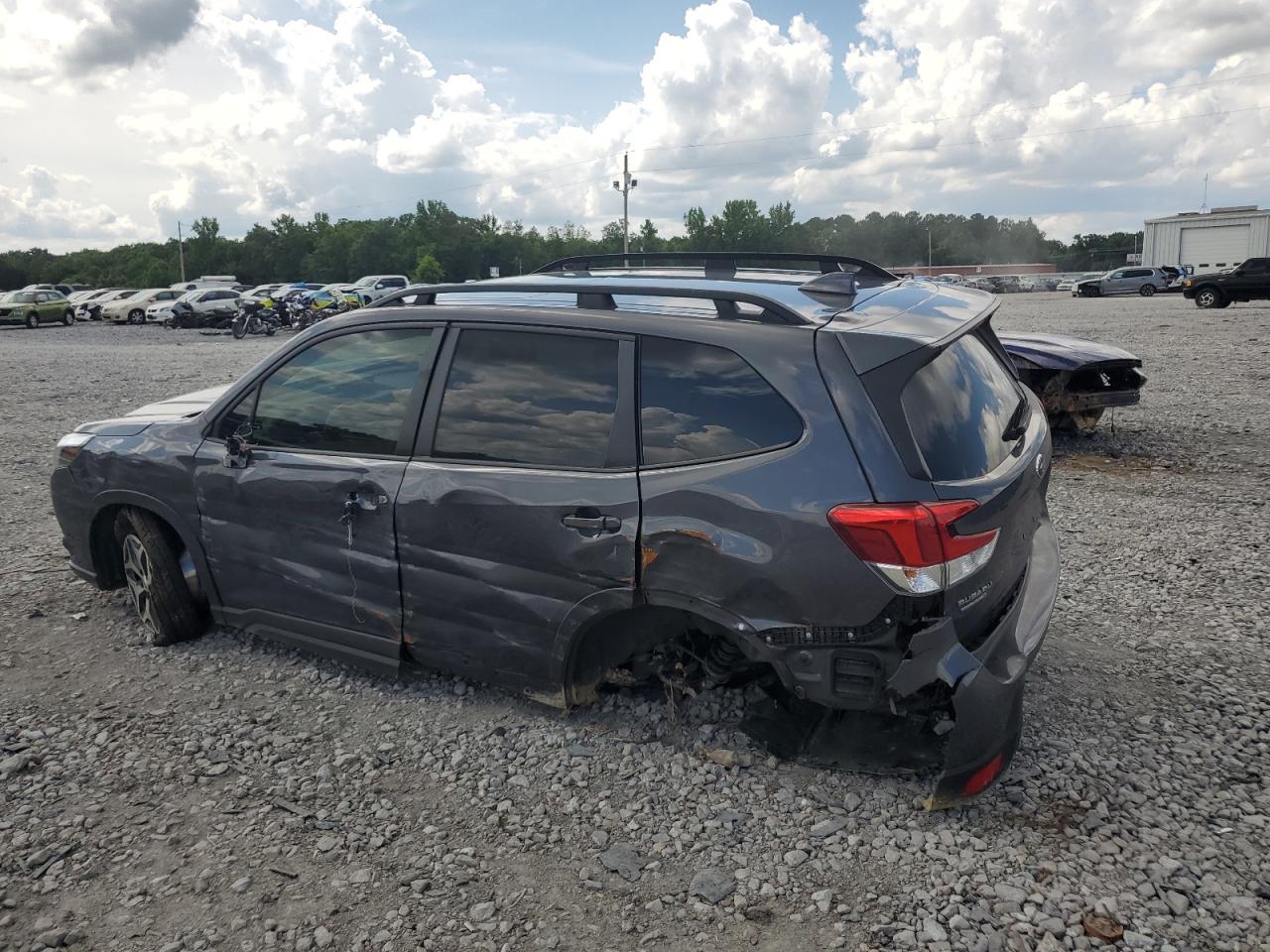 2023 SUBARU FORESTER PREMIUM VIN:JF2SKAEC2PH420707