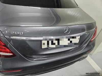 2017 Mercedes-Benz E 200 VIN: