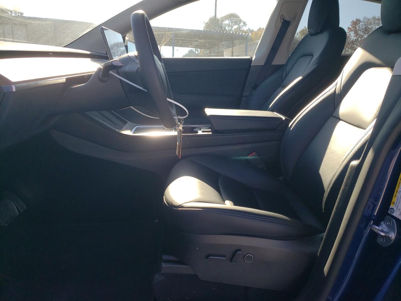 2022 TESLA MODEL Y  VIN:7SAYGDEE4NA005043