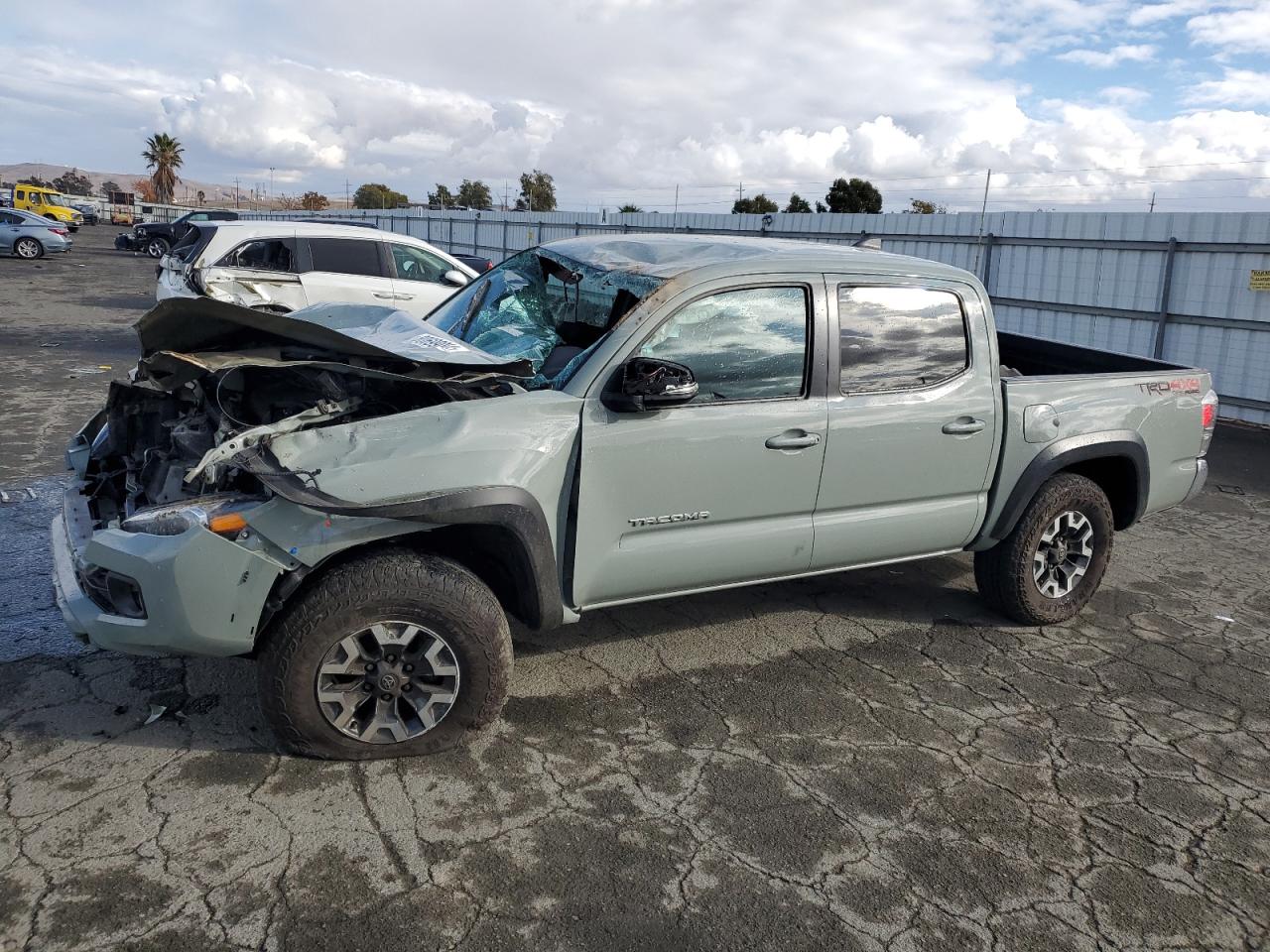 2023 TOYOTA TACOMA DOUBLE CAB VIN:3TMCZ5AN8PM548667