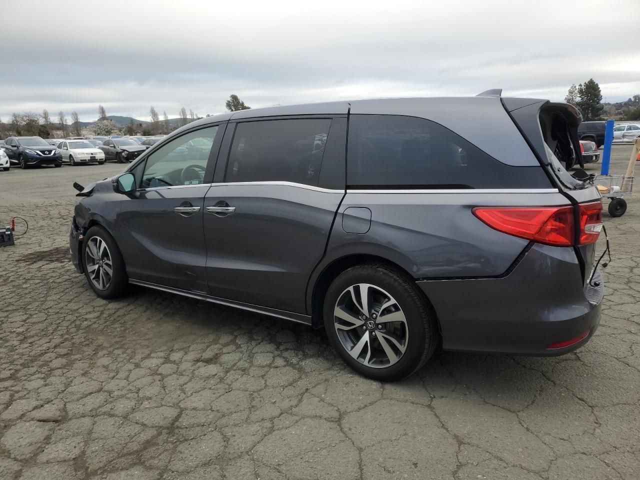 2023 HONDA ODYSSEY TOURING VIN:5FNRL6H86PB043541