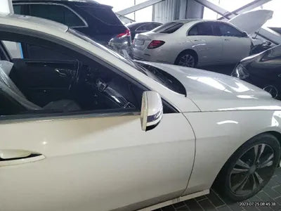 2015 Mercedes-Benz E 220 356KMWDDHF0AB8FB1 VIN:356KMWDDHF0AB8FB1