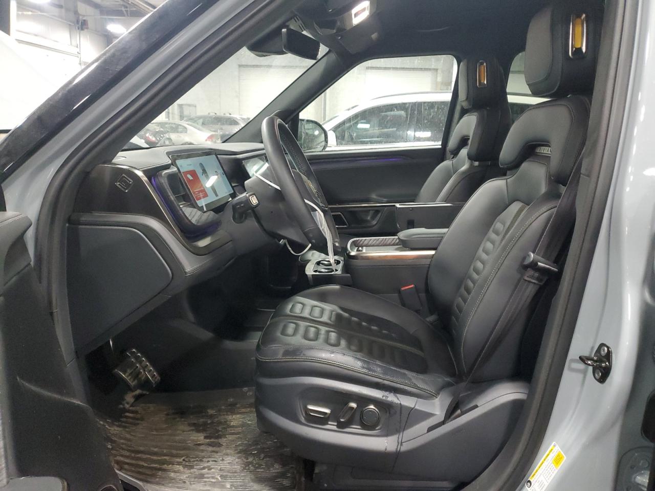 2022 RIVIAN R1T LAUNCH EDITION VIN:7FCTGAALXNN005332