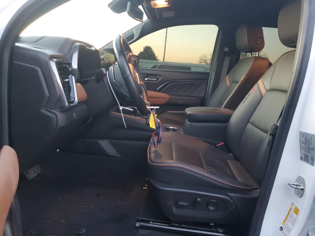 2023 GMC CANYON AT4 VIN:1GTP6DEK4P1180070