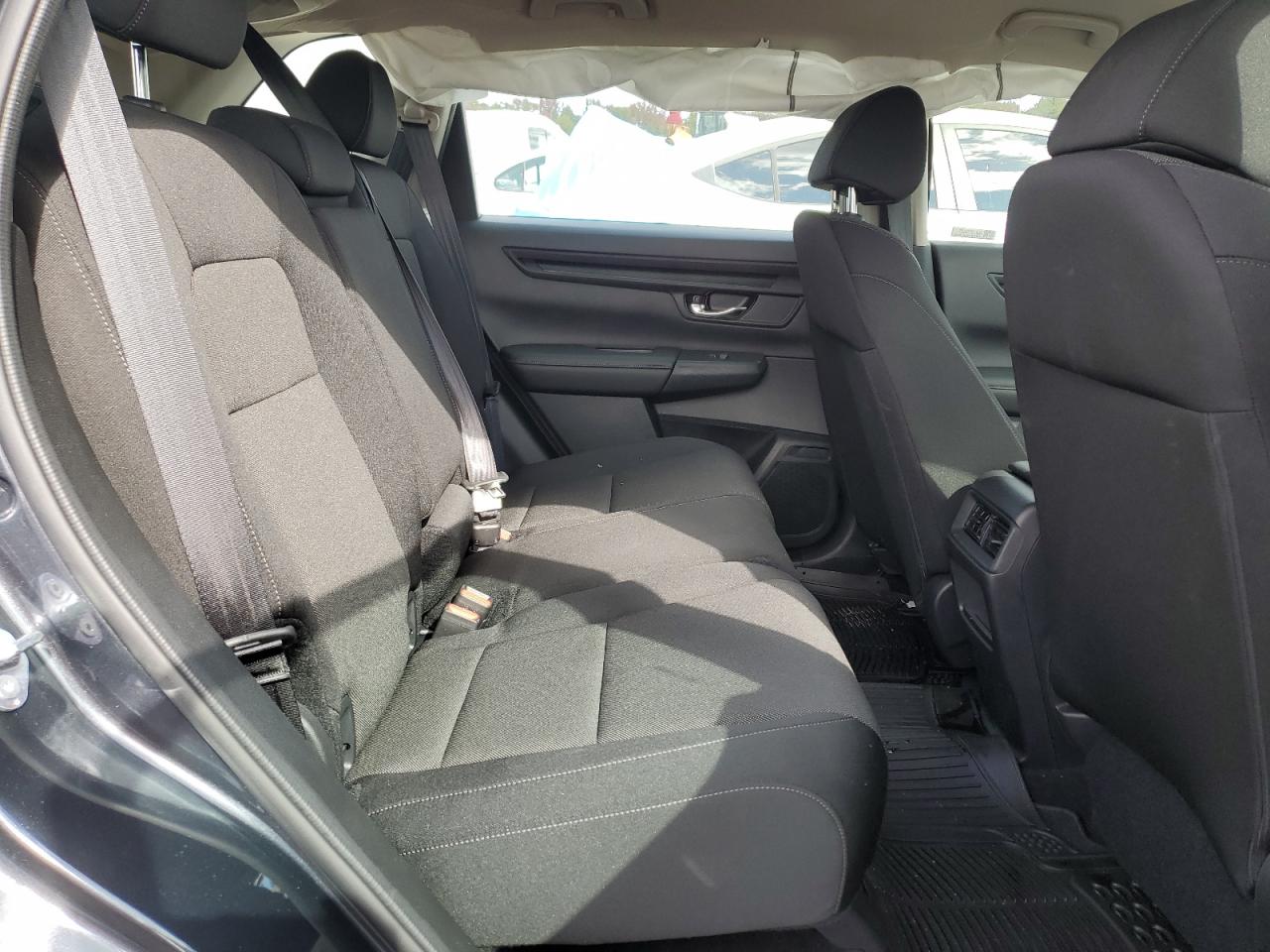 2024 HONDA CR-V LX VIN:2HKRS4H29RH404185