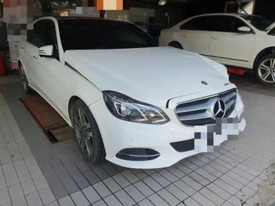 2015 Mercedes-Benz E 300 VIN: