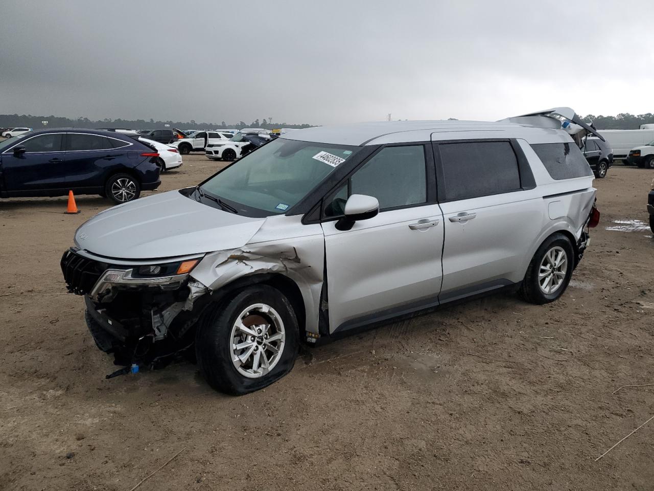 2022 KIA CARNIVAL LX VIN:KNDNB4H31N6062386