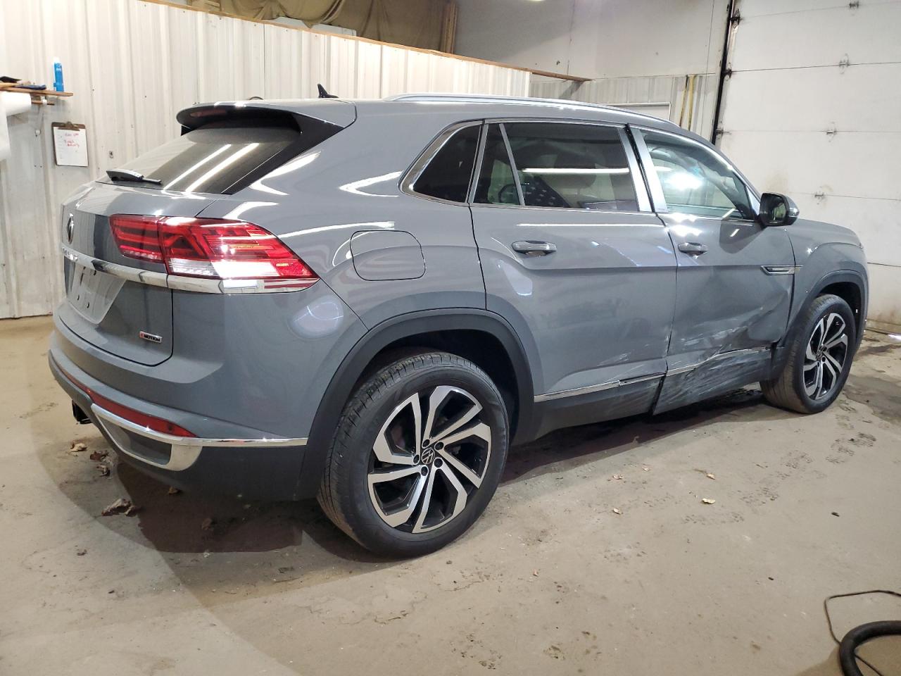 2022 VOLKSWAGEN ATLAS CROSS SPORT SEL VIN:1V2BE2CA6NC211539