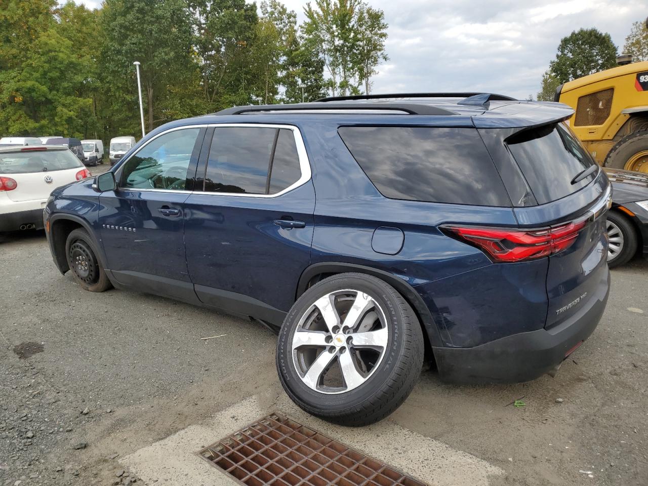 2022 CHEVROLET TRAVERSE LT VIN:1GNEVHKW3NJ156713