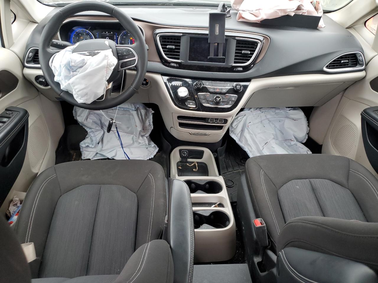 2022 CHRYSLER VOYAGER LX VIN:2C4RC1CG0NR212195