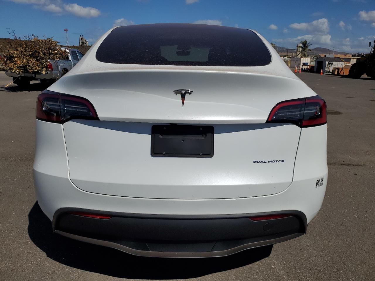 2023 TESLA MODEL Y  VIN:7SAYGDEE2PA150102