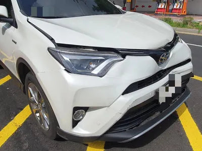 2017 Toyota RAV4 VIN:
