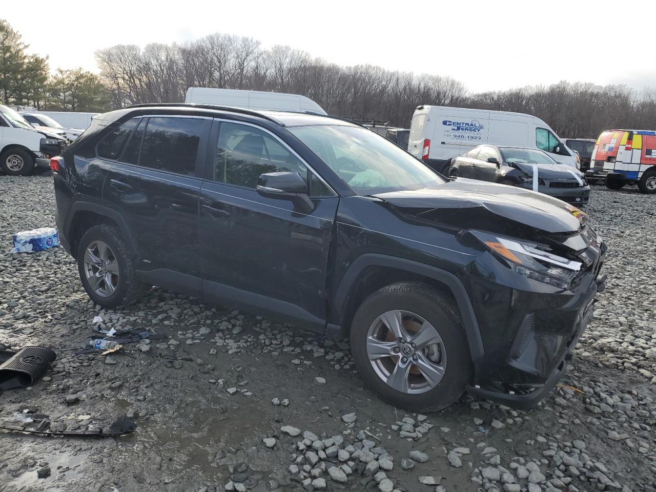 2022 TOYOTA RAV4 XLE VIN:JTMRWRFVXND153112