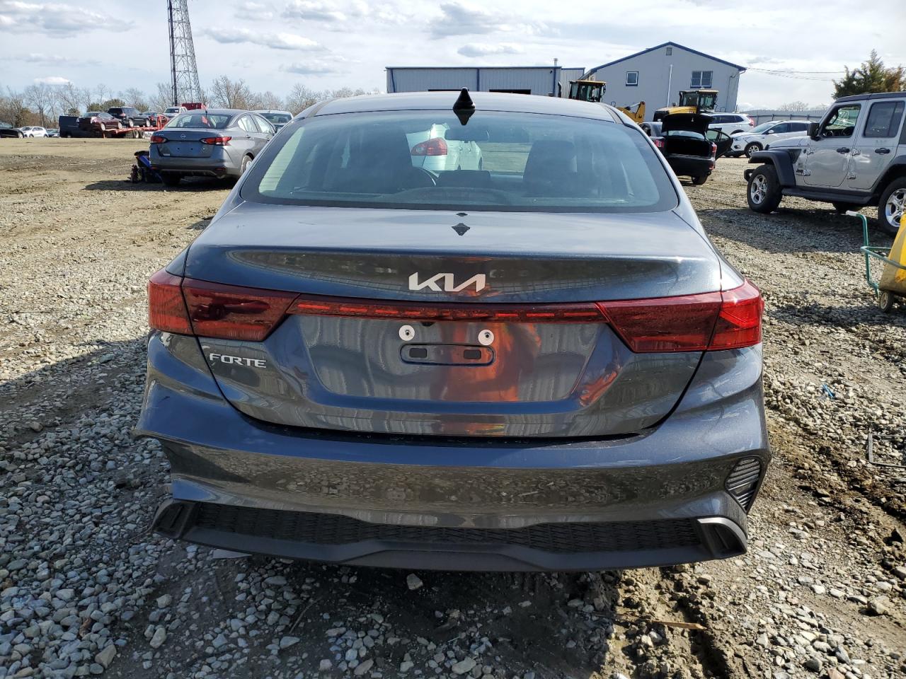 2024 KIA FORTE LX VIN:3KPF24AD2RE810215