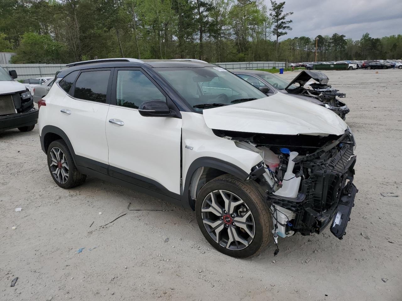 2022 KIA SELTOS SX VIN:KNDETCA20N7240436