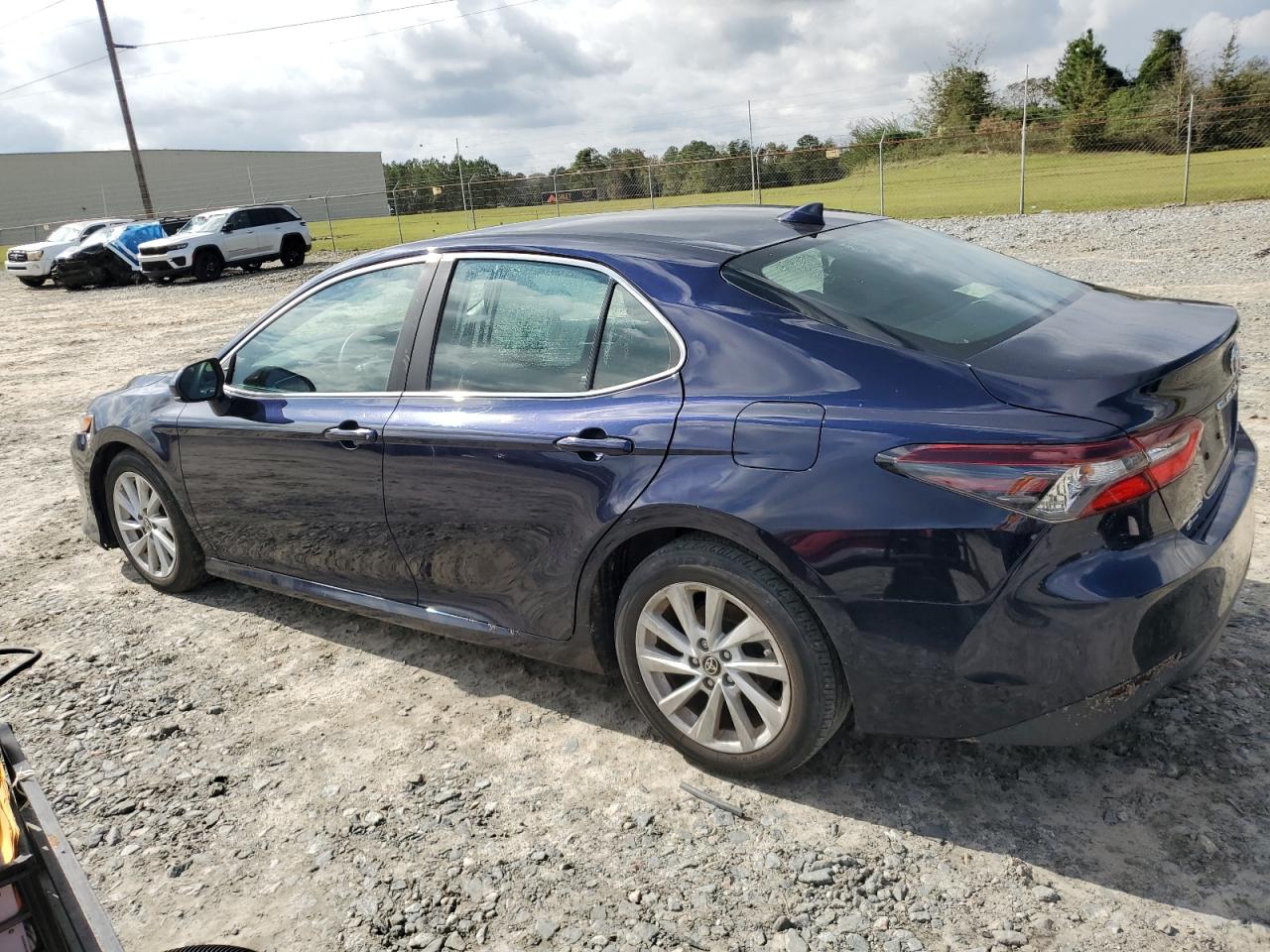 2022 TOYOTA CAMRY LE VIN:4T1C11AK3NU021131