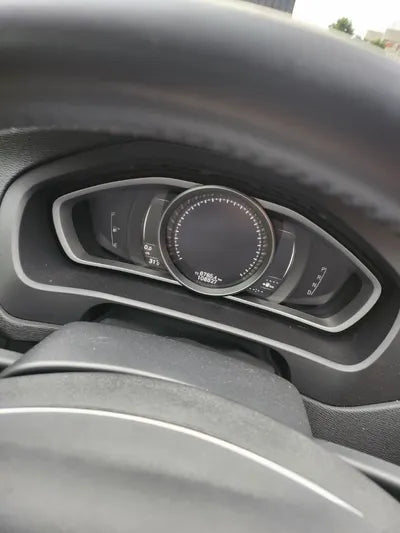 2016 Volvo V40 VIN: