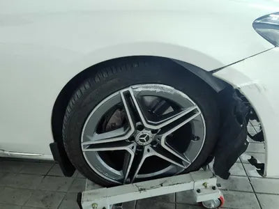 2018 Mercedes-Benz E 300 VIN: