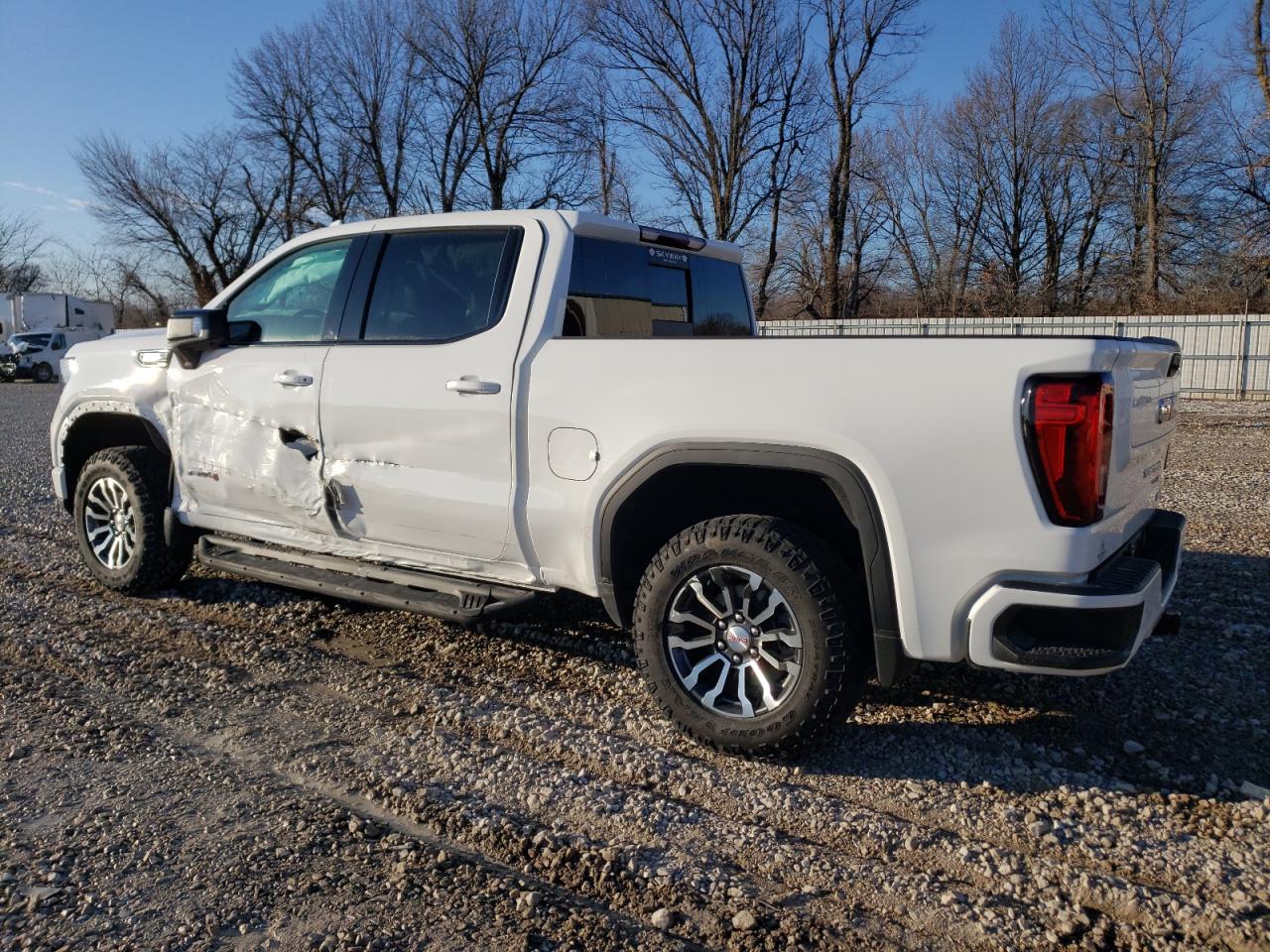 2022 GMC SIERRA K1500 AT4 VIN:1GTUUEET9NZ601688