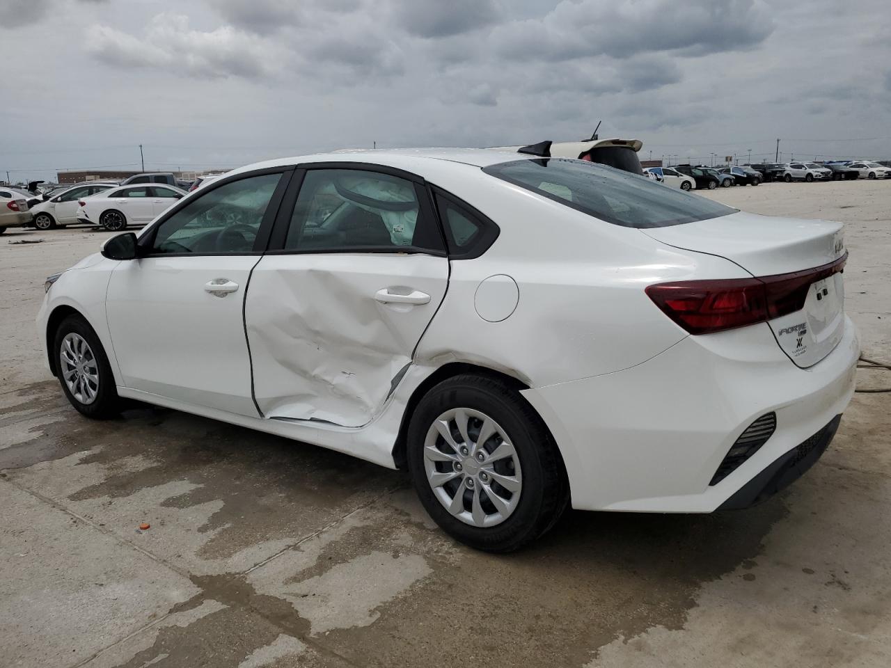 2024 KIA FORTE LX VIN:3KPF24AD5RE728494