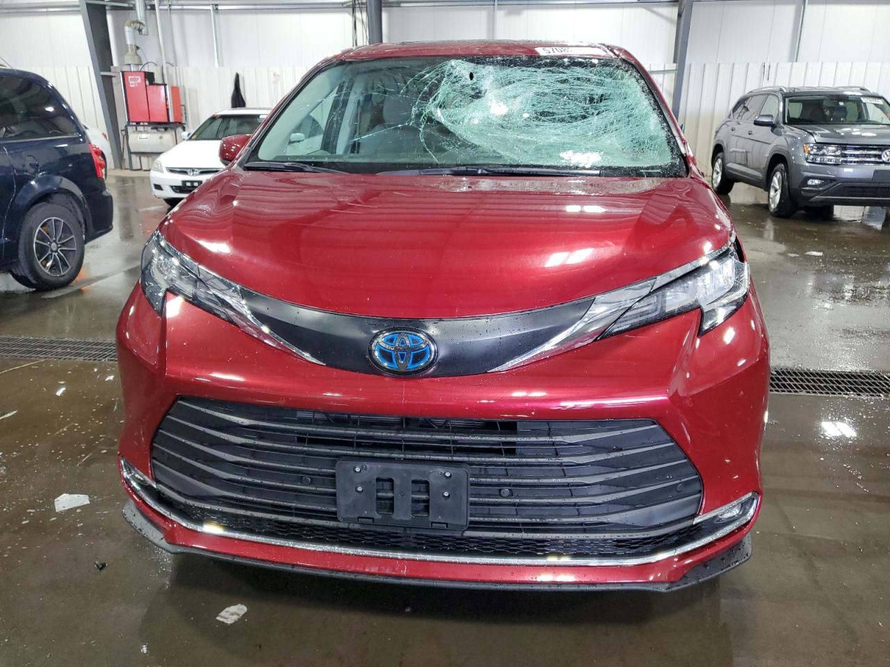 2023 TOYOTA SIENNA XLE VIN:5TDYRKEC8PS156317