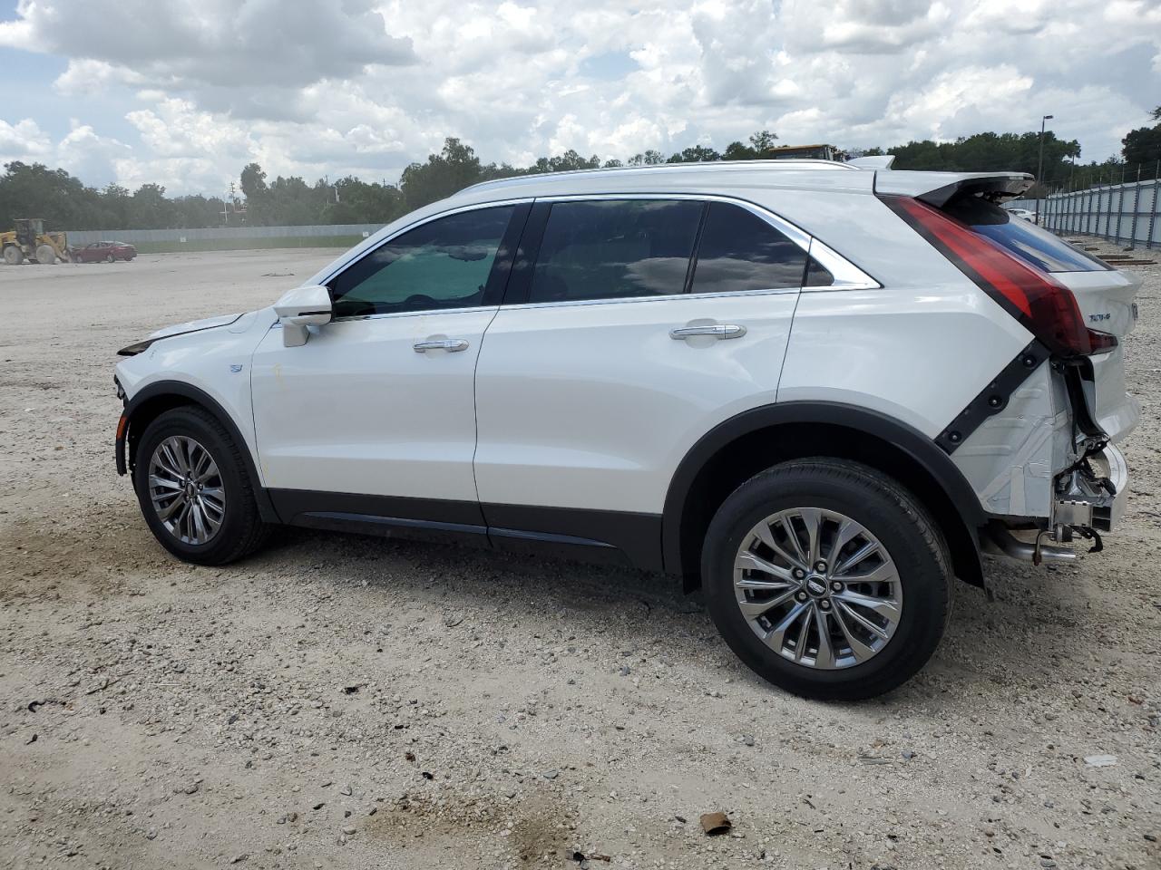 2024 CADILLAC XT4 PREMIUM LUXURY VIN:1GYFZCR46RF192861