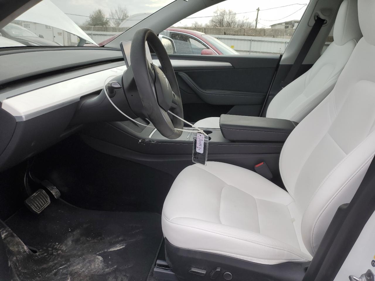2024 TESLA MODEL Y  VIN:7SAYGDEE7RA234919