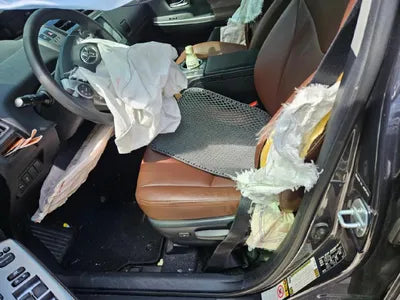 2015 Toyota Prius v VIN: