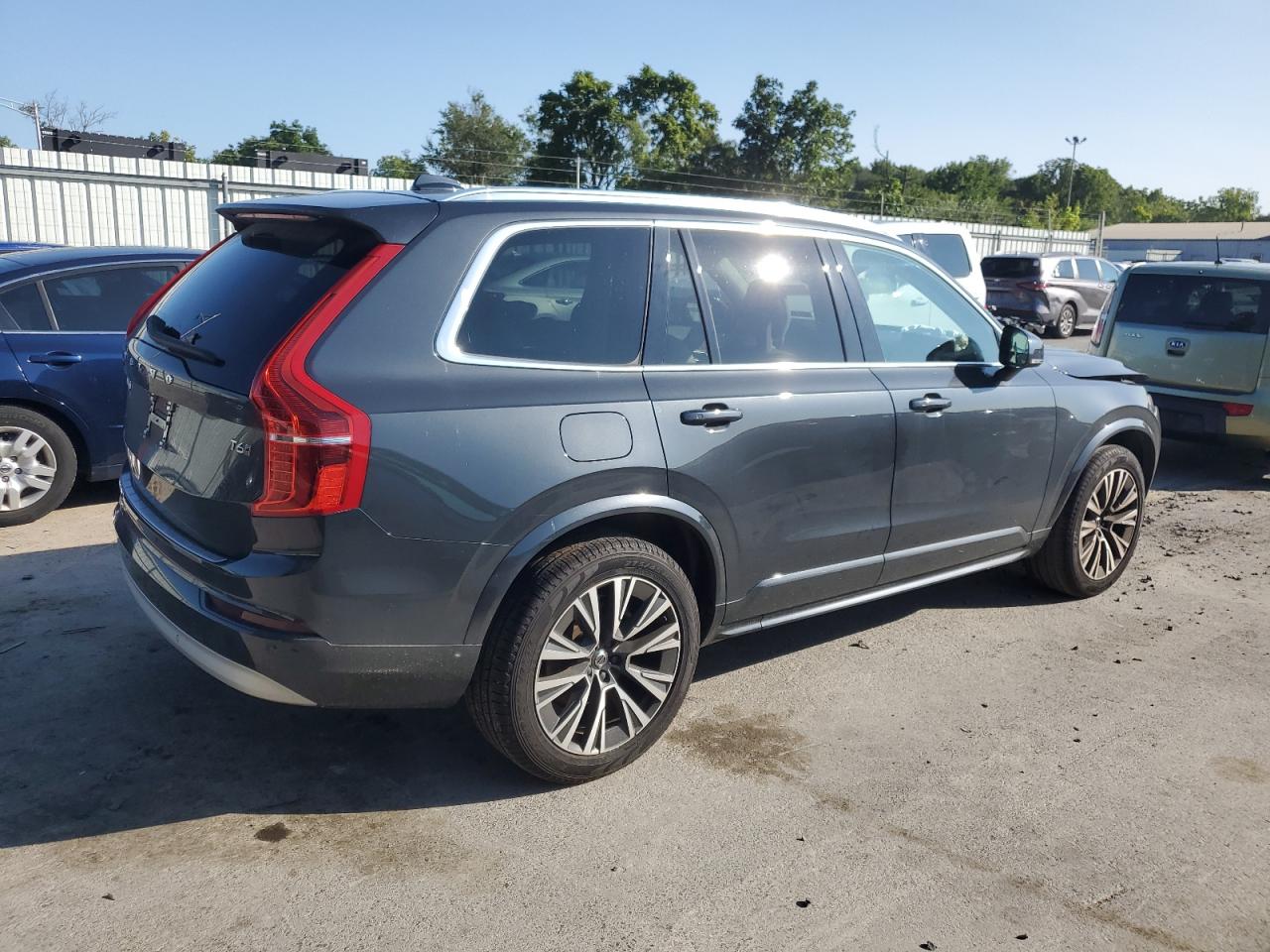 2022 VOLVO XC90 T6 MOMENTUM VIN:YV4A221K4N1817836