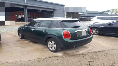2014 MINI Cooper VIN: