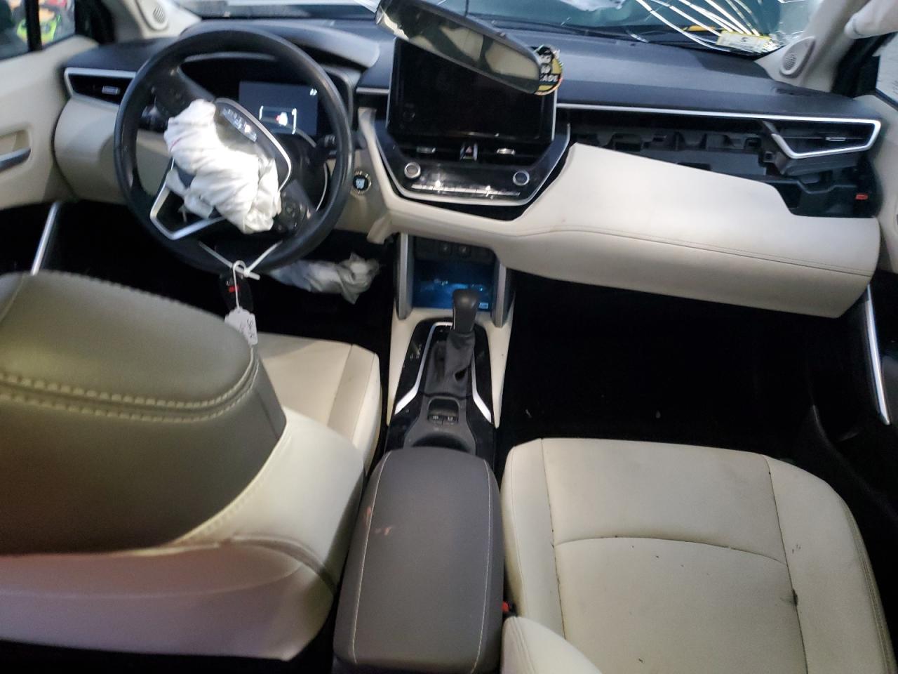 2023 TOYOTA COROLLA CROSS XLE VIN:7MUDAABG3PV050855