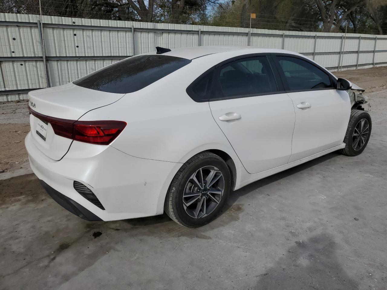 2023 KIA FORTE LX VIN:3KPF24AD7PE686732