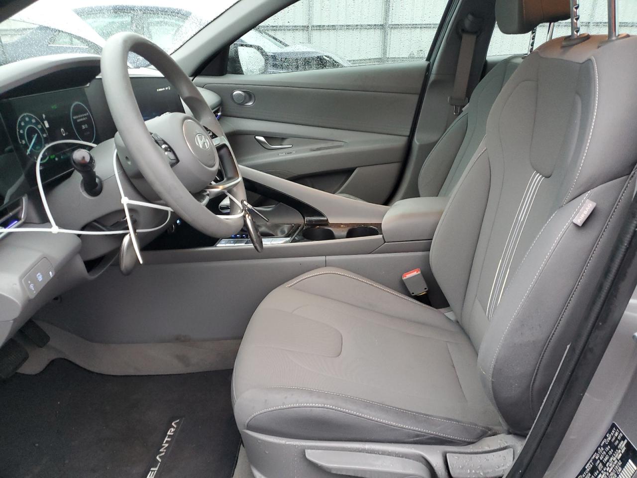 2024 HYUNDAI ELANTRA BLUE VIN:KMHLM4DJ2RU118192