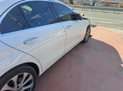 2018 Mercedes-Benz E 300 WDDZF4JB0JA404298 VIN:WDDZF4JB0JA404298