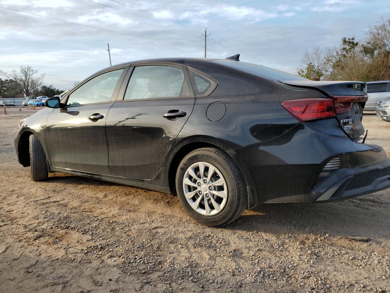 2023 KIA FORTE LX VIN:3KPF24AD8PE555485