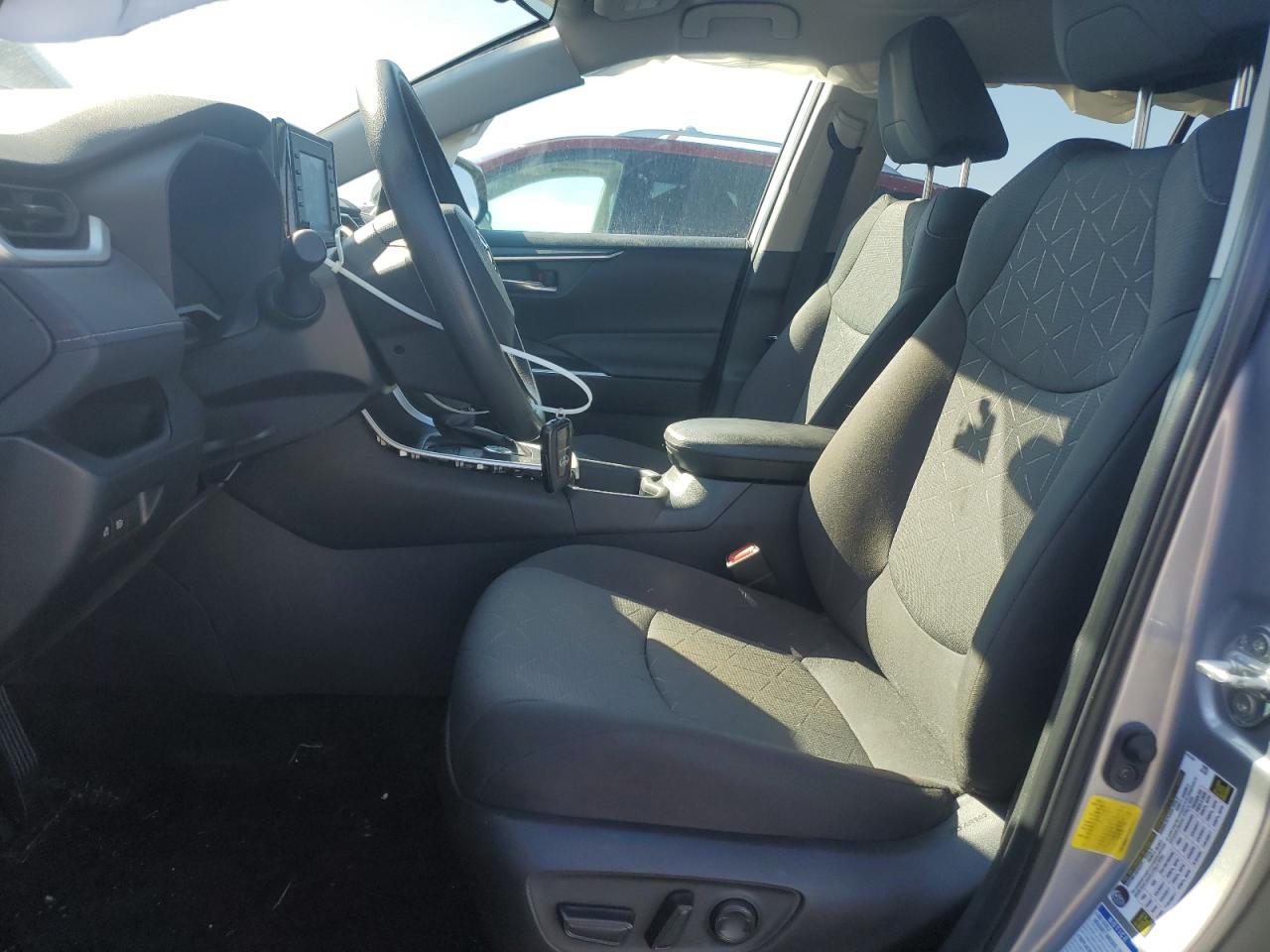 2022 TOYOTA RAV4 XLE VIN:4T3RWRFV5NU068102