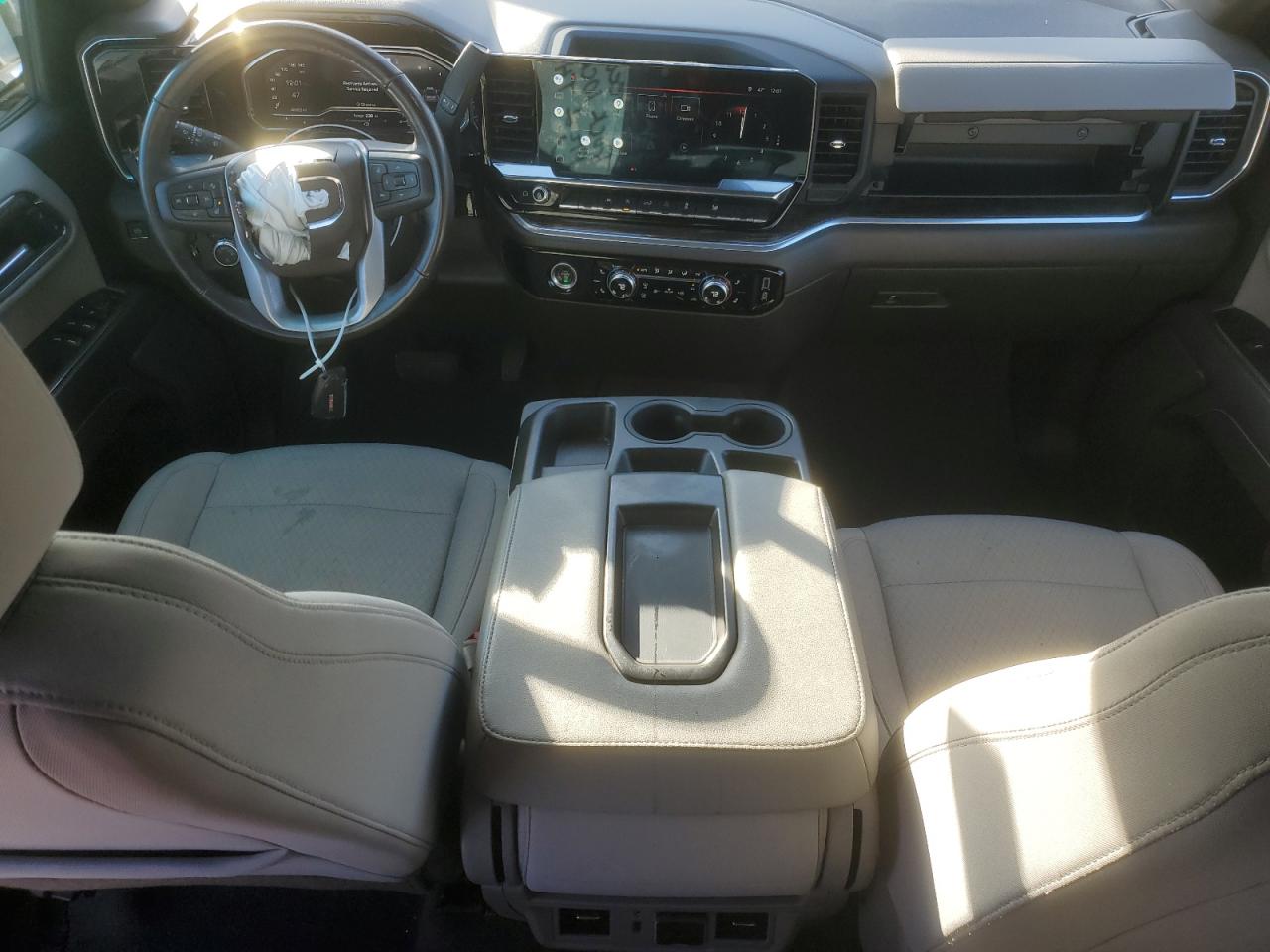 2022 GMC SIERRA K1500 SLE VIN:1GTUUBED7NZ557231