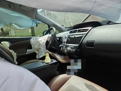 2015 Toyota Prius v VIN: