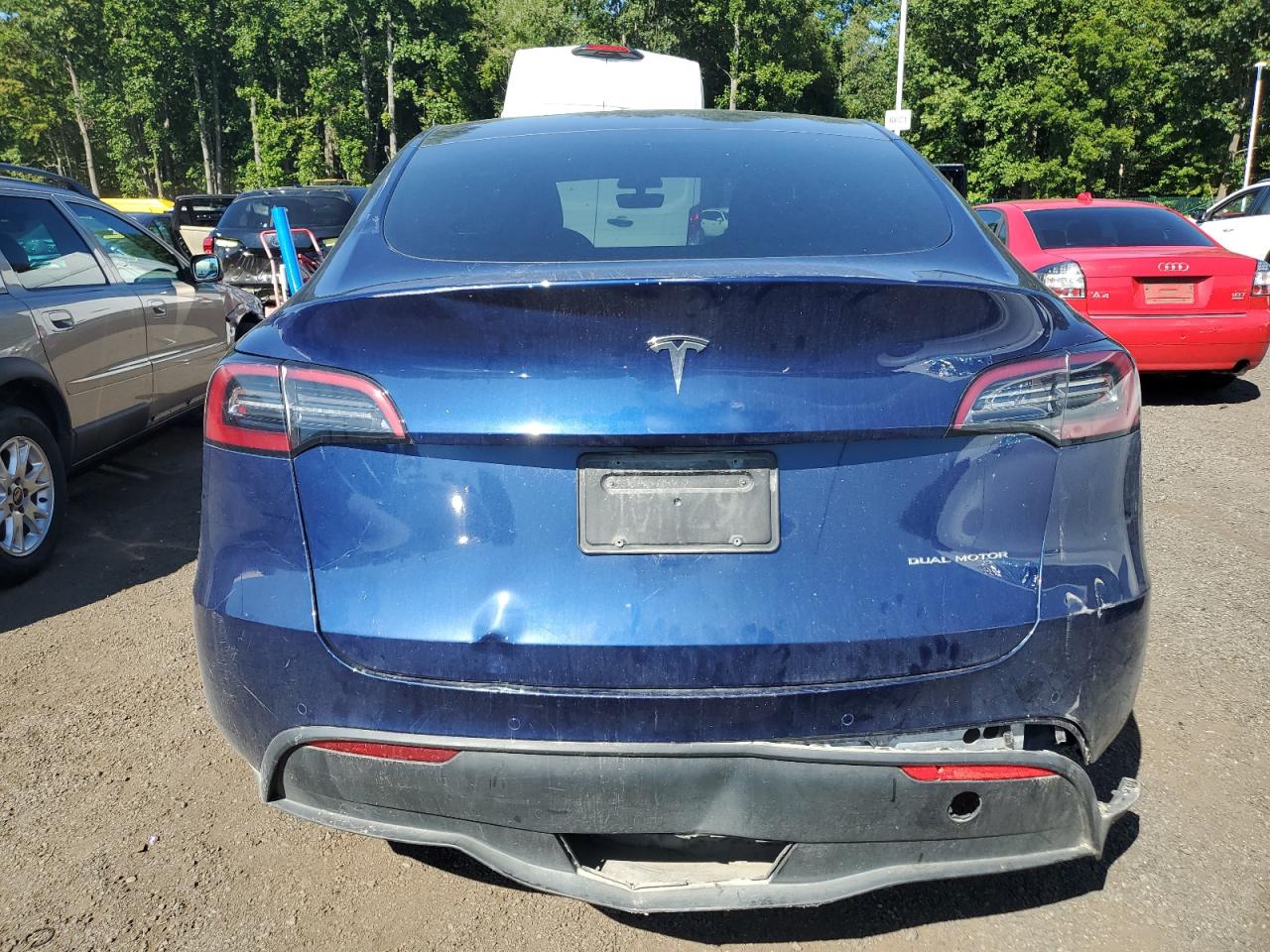 2022 TESLA MODEL Y  VIN:7SAYGDEE1NF318022