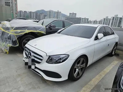 2017 Mercedes-Benz E 220 VIN: