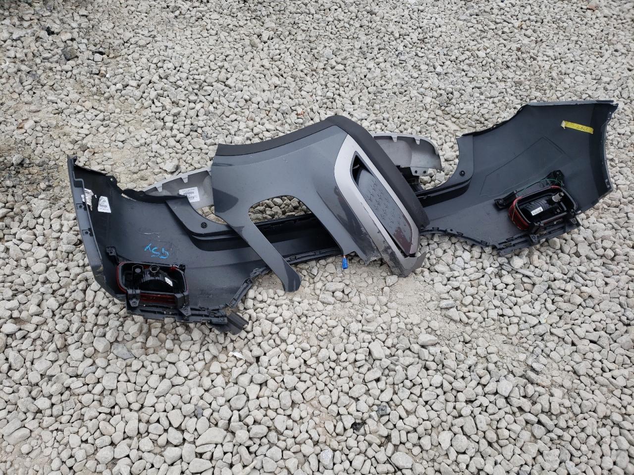 2024 HYUNDAI VENUE SEL VIN:KMHRC8A37RU284833