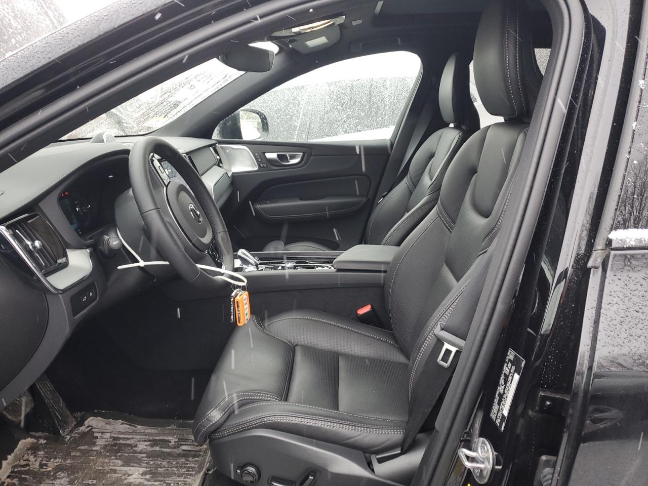 2024 VOLVO XC60 ULTIMATE VIN:YV4H60DJ6R1903228