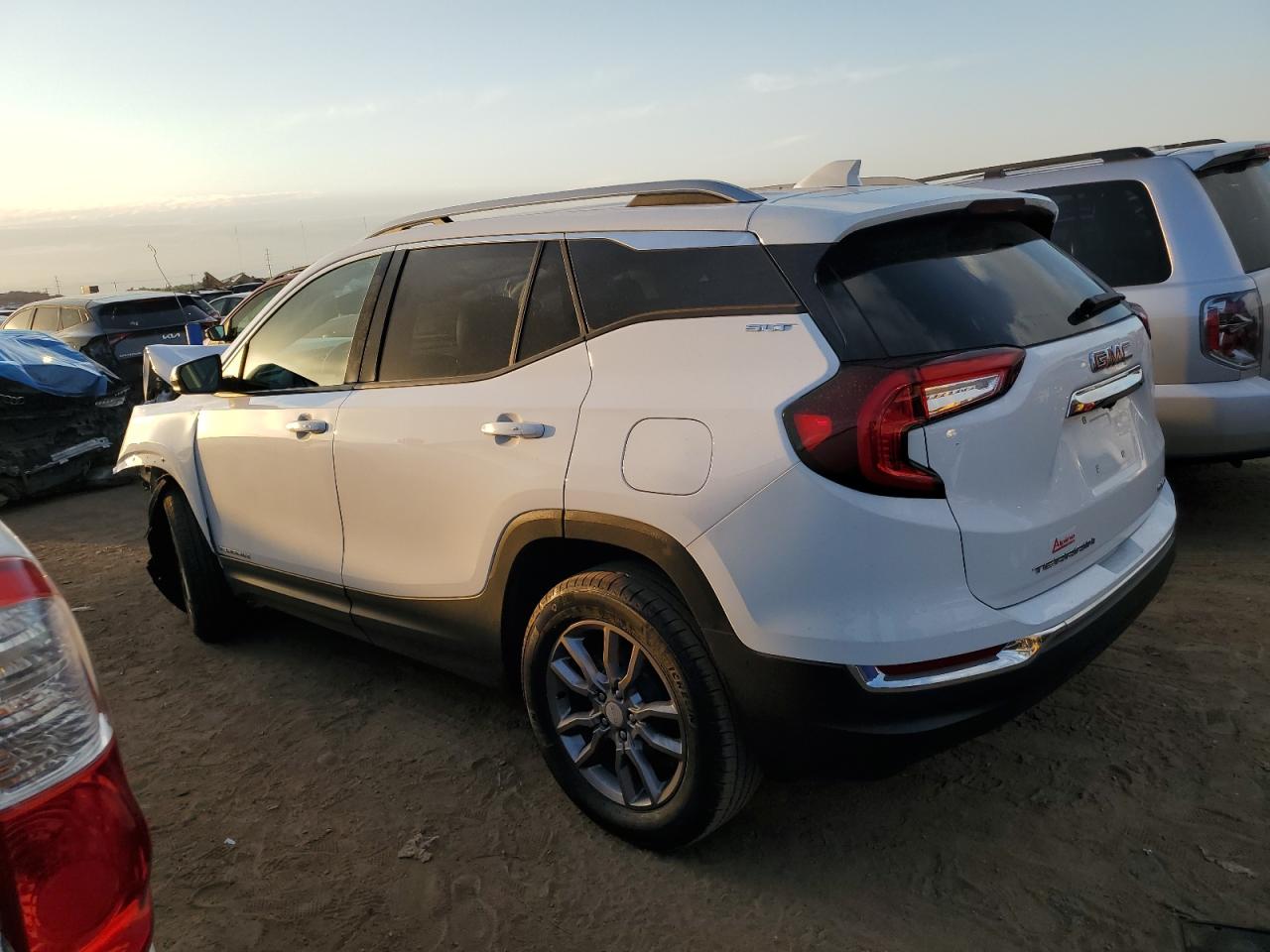 2023 GMC TERRAIN SLT VIN:3GKALVEG7PL134195