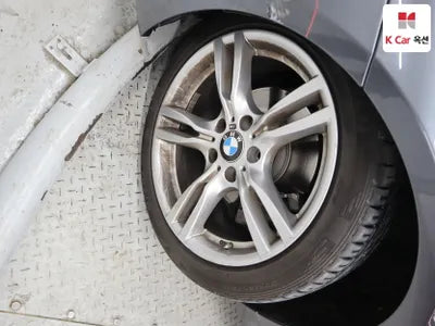 2018 BMW 3 Series WBA8B9104JA826553 VIN:WBA8B9104JA826553