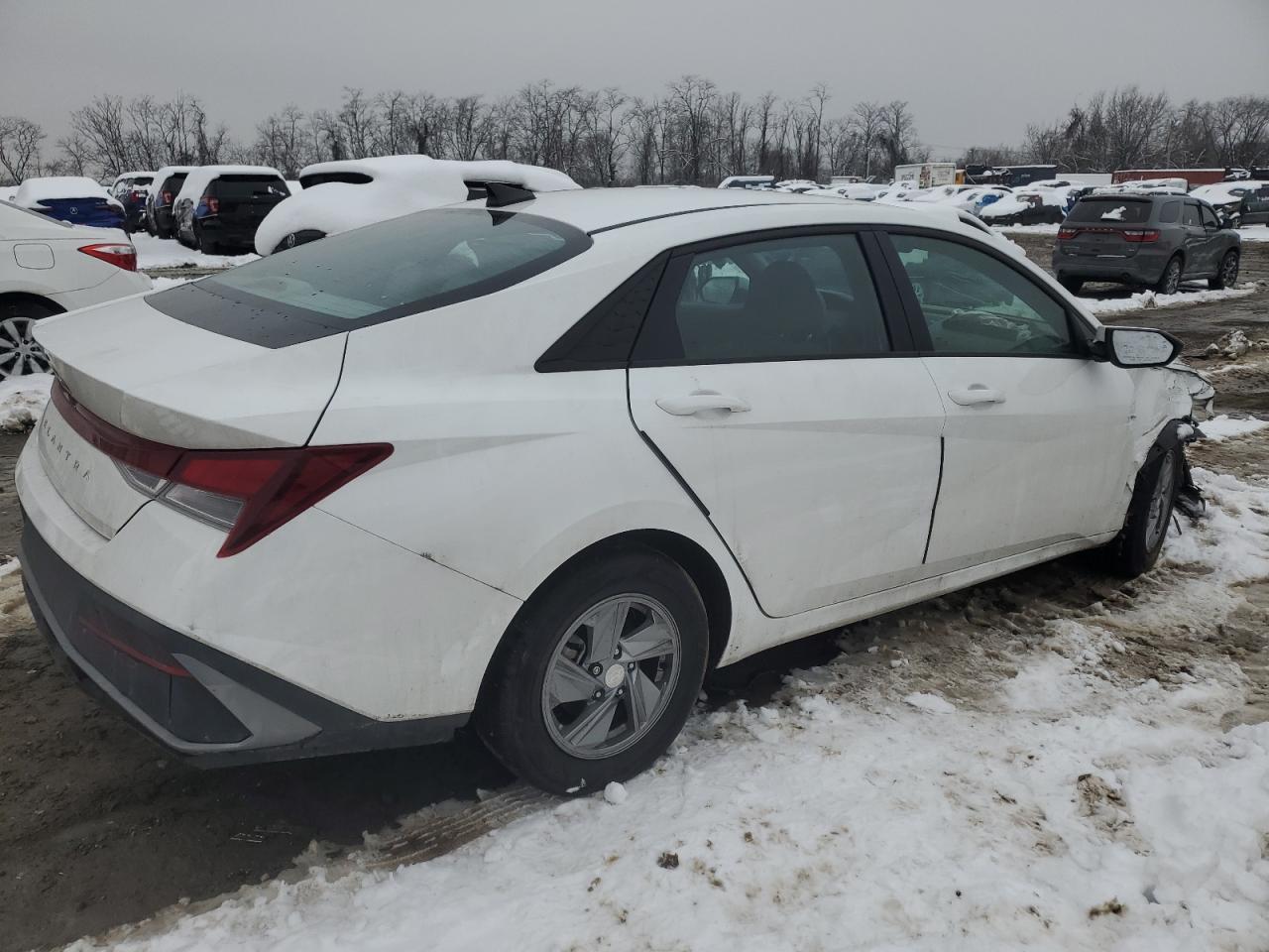 2024 HYUNDAI ELANTRA SE VIN:KMHLL4DG8RU779863