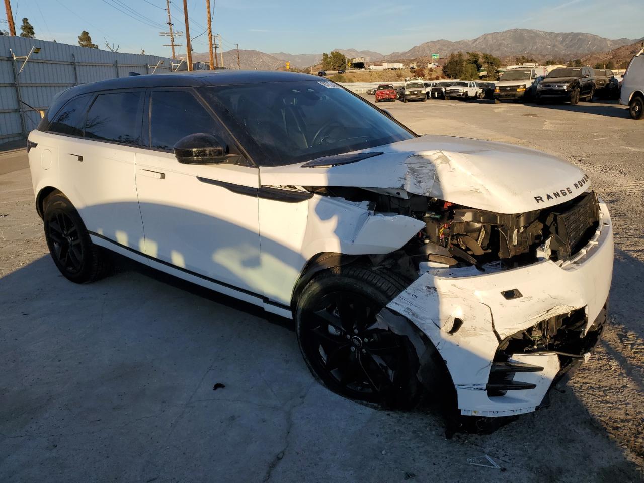 2024 LAND ROVER RANGE ROVER VELAR DYNAMIC SE VIN:SALYL2EX0RA391582